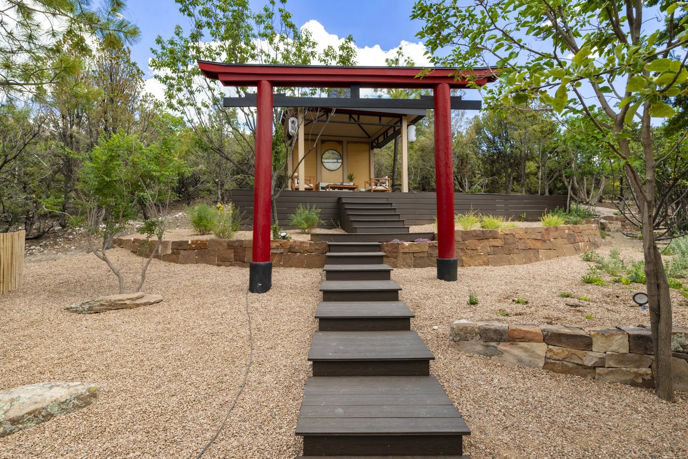 Torrii gate in front of teahouse