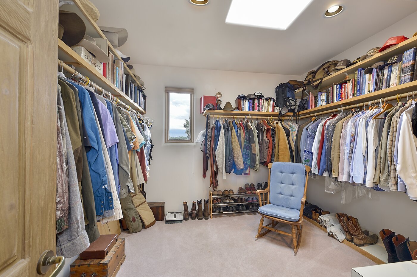 Master Closet - His