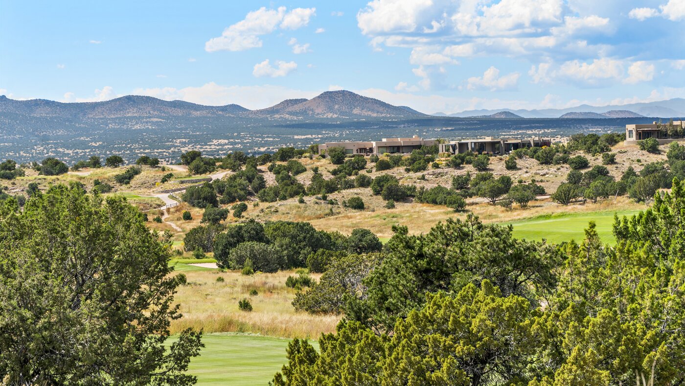 Views and golf holes